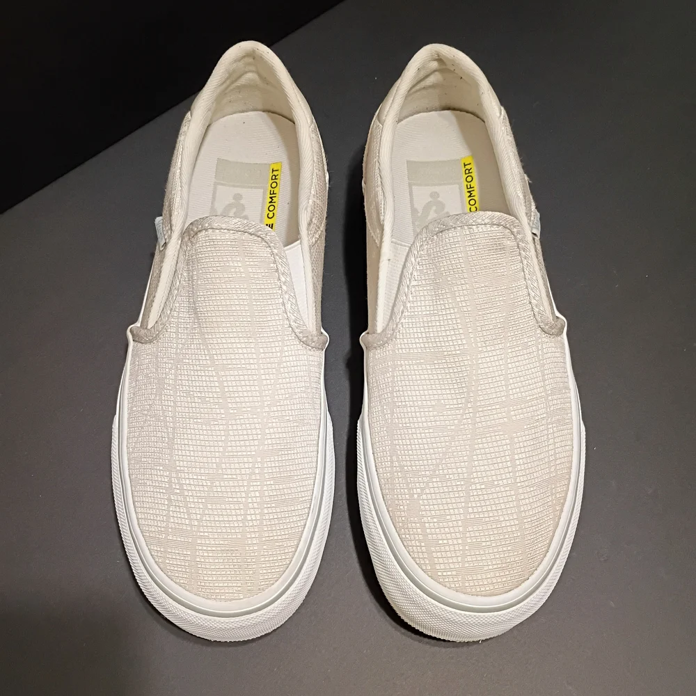 Vans Cream Classic Slip-on Deluxe Comfort Women's Shoes - Picture 6 of 11